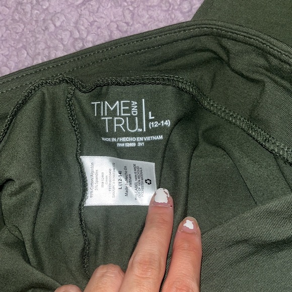 2 pair of leggings - Picture 4 of 5